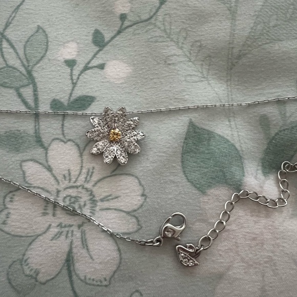 Swarovski Necklace - Picture 4 of 4